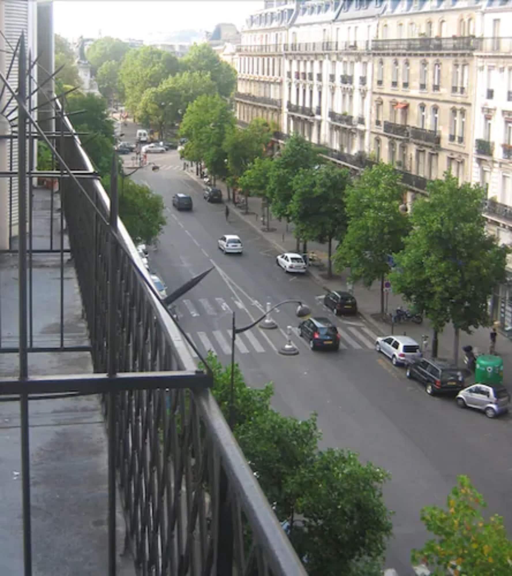 Hotel Ferney République Paris Extérieur photo